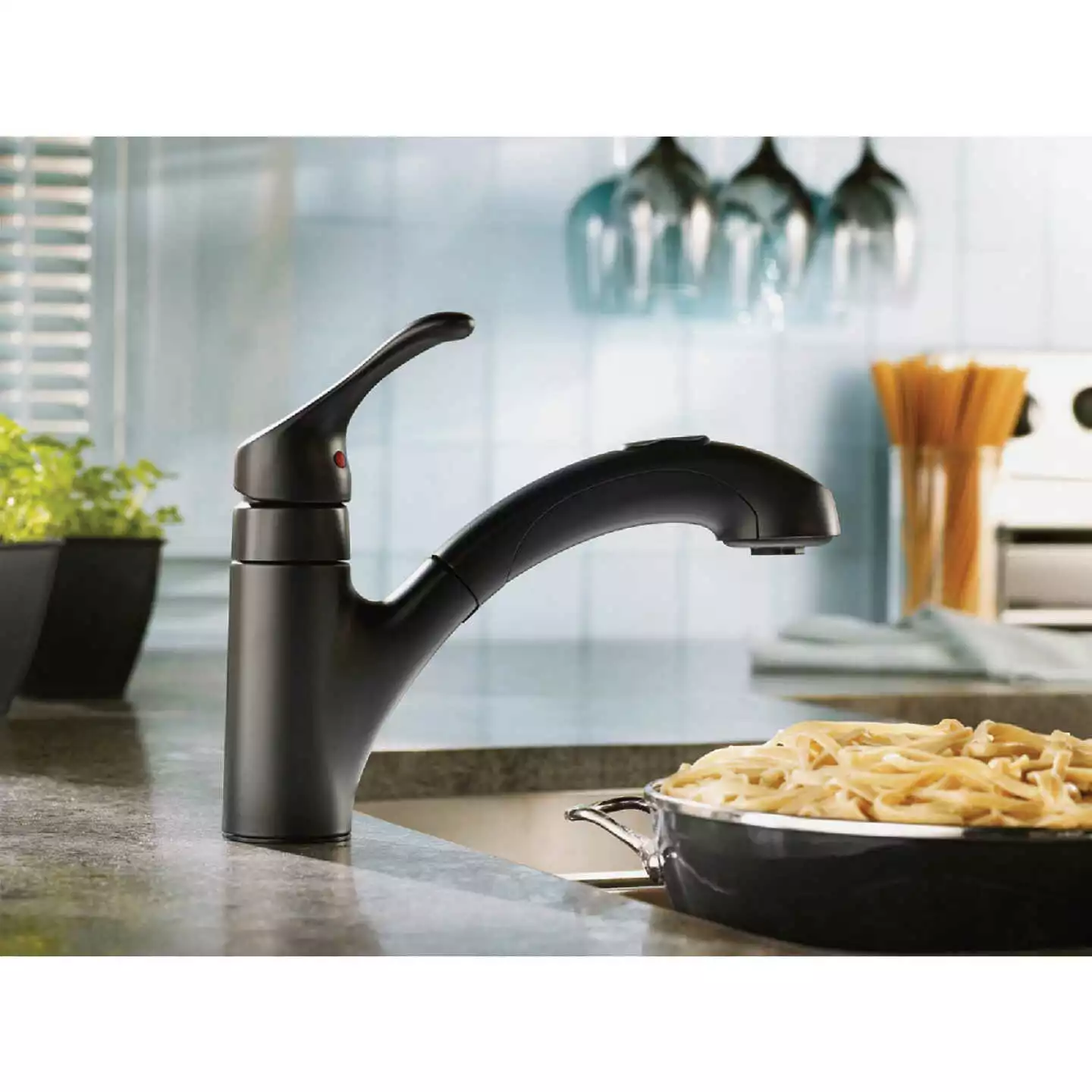 Moen Renzo Single Handle Pull-Out Kitchen Faucet, Matte Black - Image 3