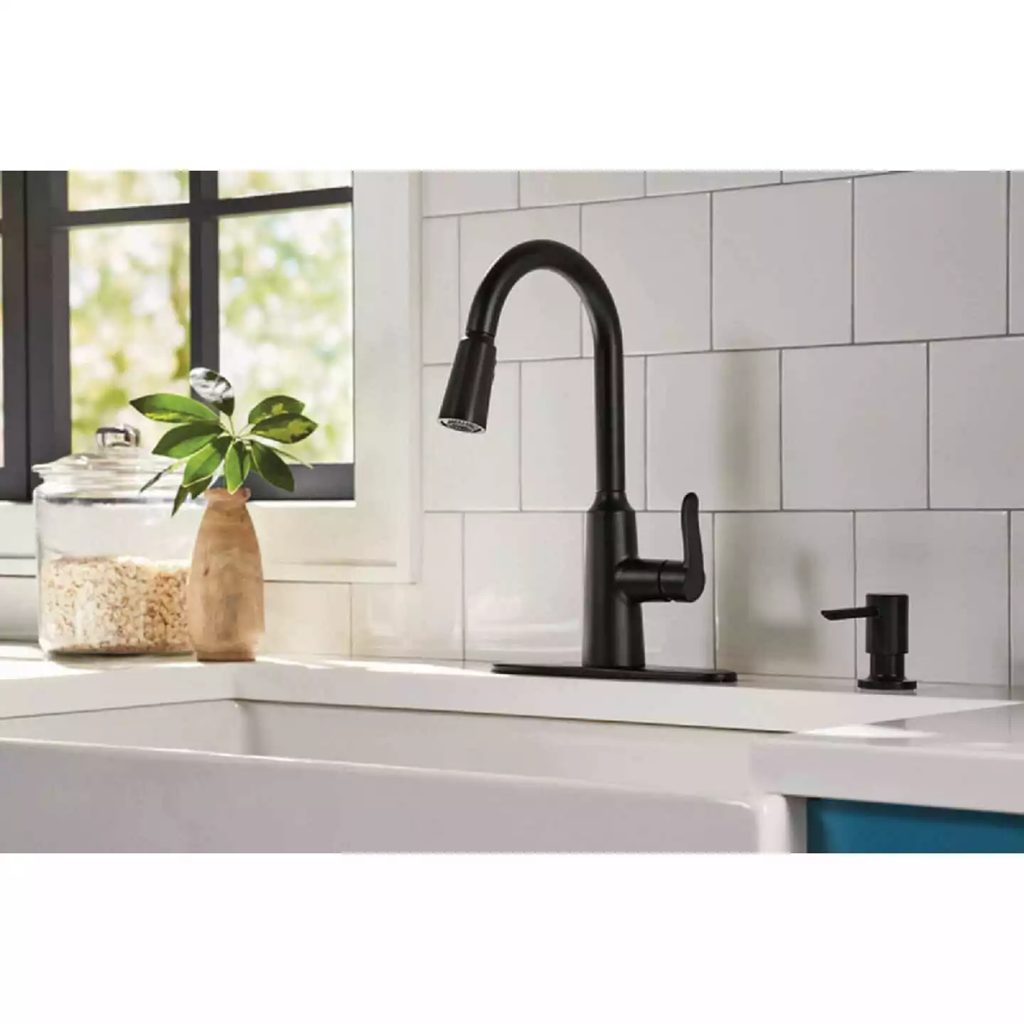 Moen Edwyn Single Handle Pull-Down Kitchen Faucet With Soap Dispenser, Matte Black - Image 3