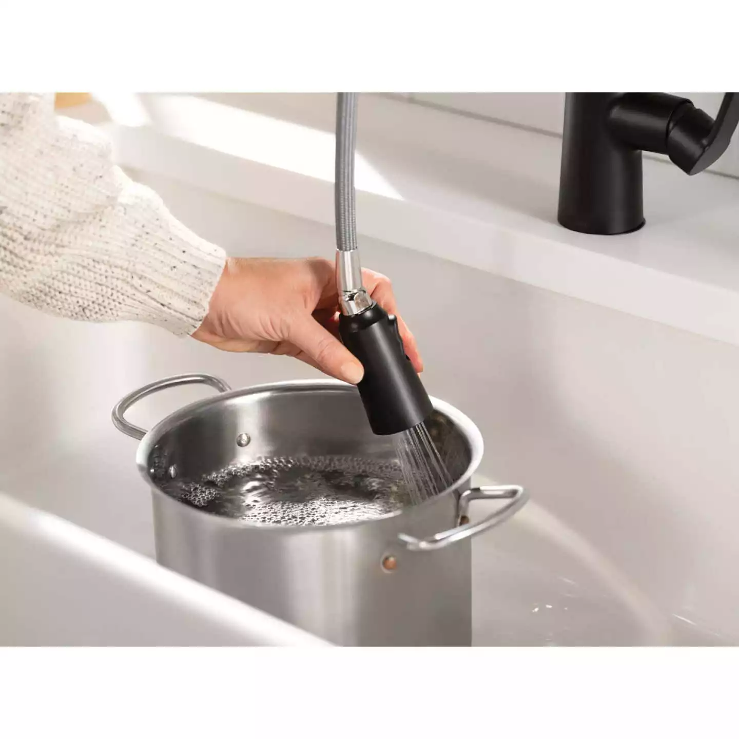 Moen Edwyn Single Handle Pull-Down Kitchen Faucet With Soap Dispenser, Matte Black - Image 5